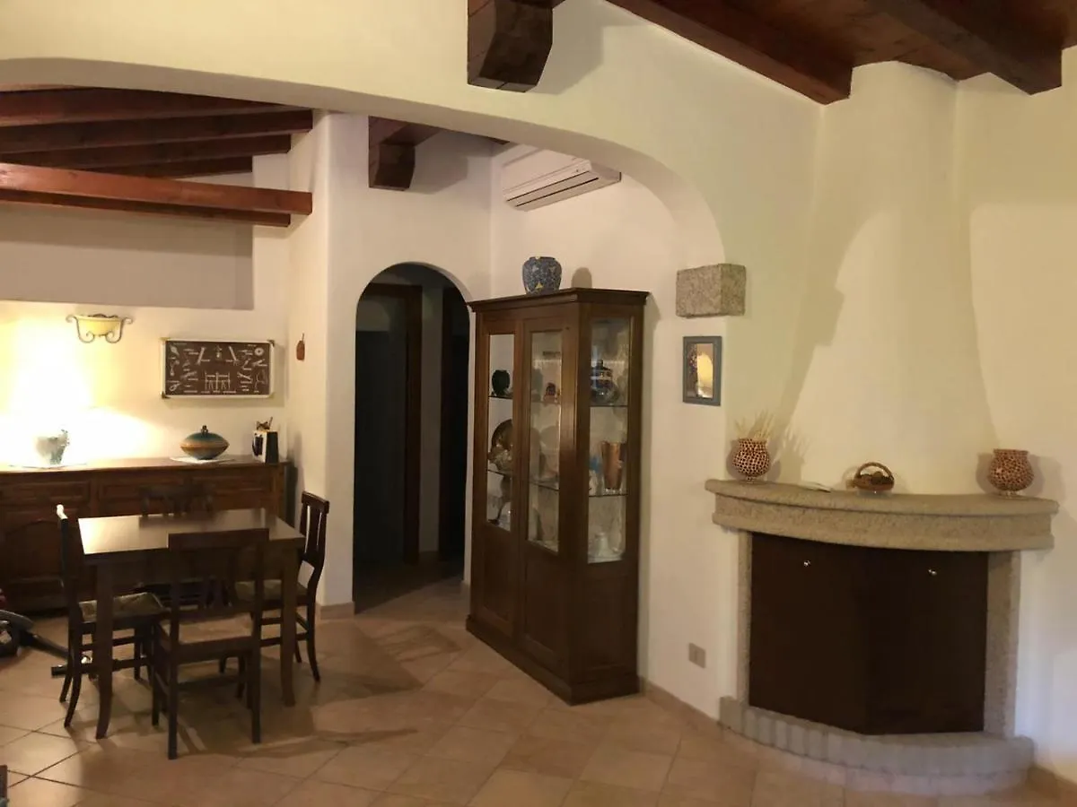 Villino climatizzato con veranda vista mare San Teodoro  0*, San Teodoro (Sardinia)